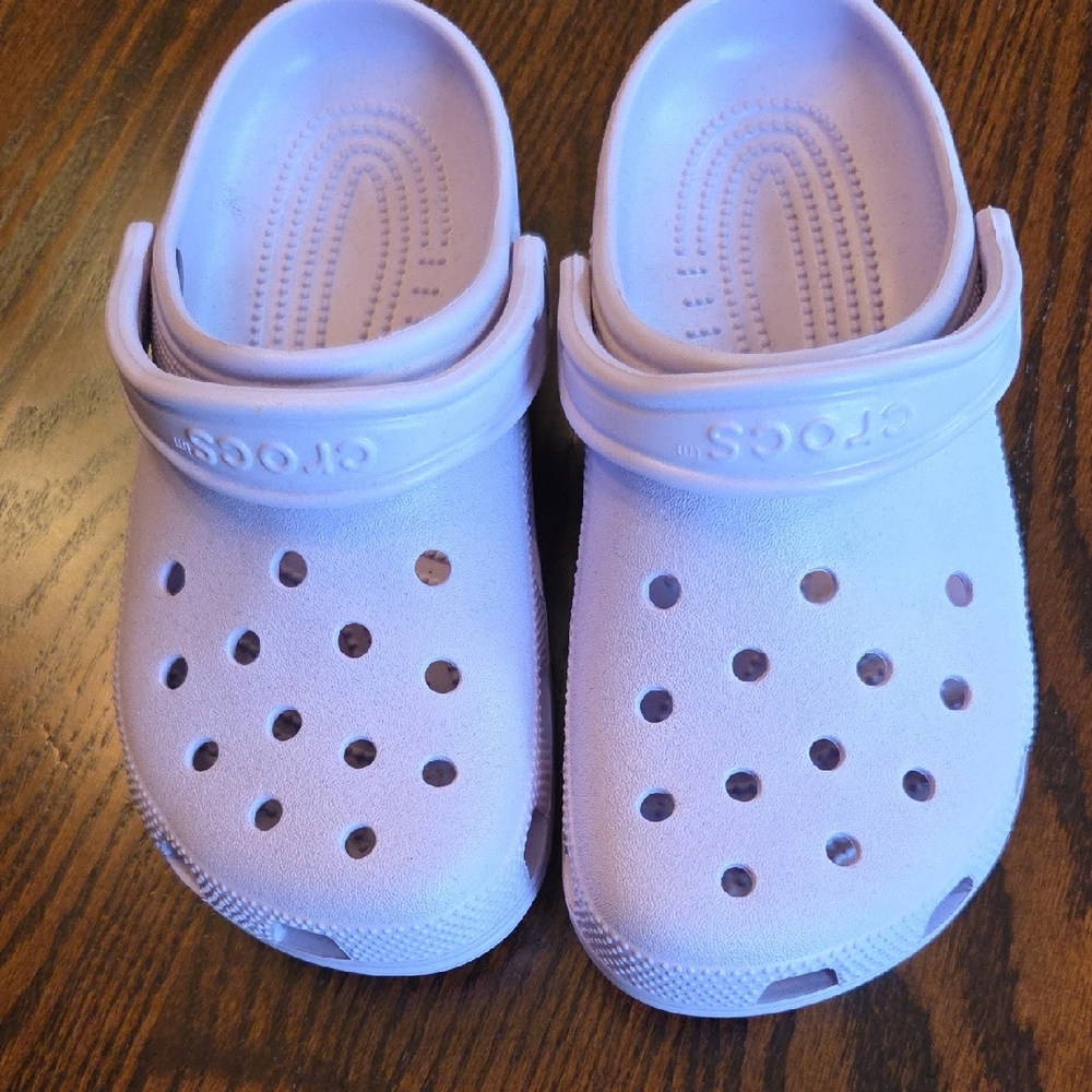 NWOT Violet Crocs Misses Classic Clog -  Size 8